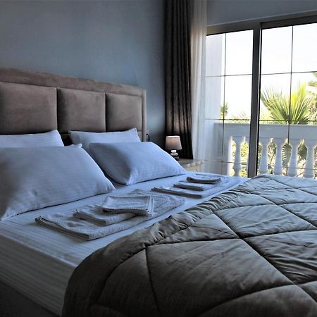 Hotel Veliera Дуррес Экстерьер фото